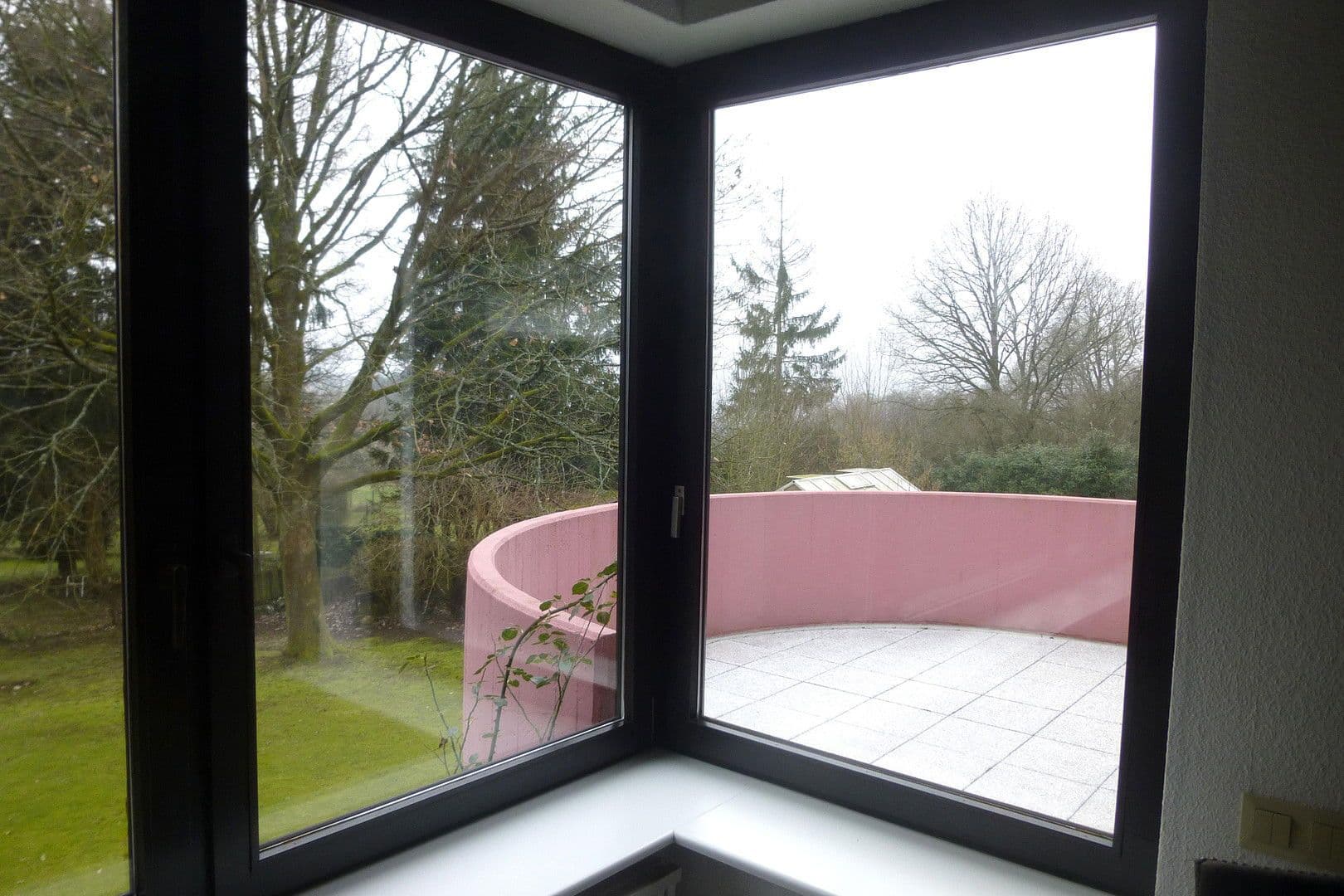 Prodej domu 190 m², pozemek 1.179 m², Niedernhausen, Hessen Prodej domu 190 m², pozemek 1.179 m², Niedernhausen, Hessen