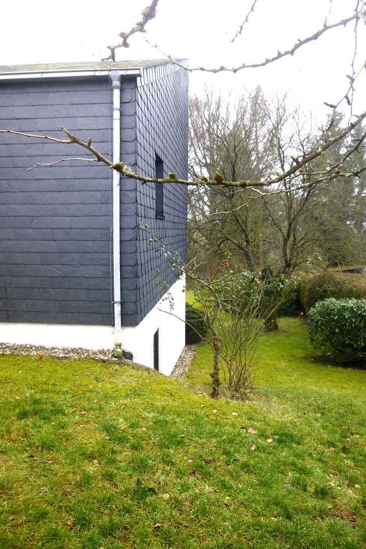 Prodej domu 190 m², pozemek 1.179 m², Niedernhausen, Hessen Prodej domu 190 m², pozemek 1.179 m², Niedernhausen, Hessen