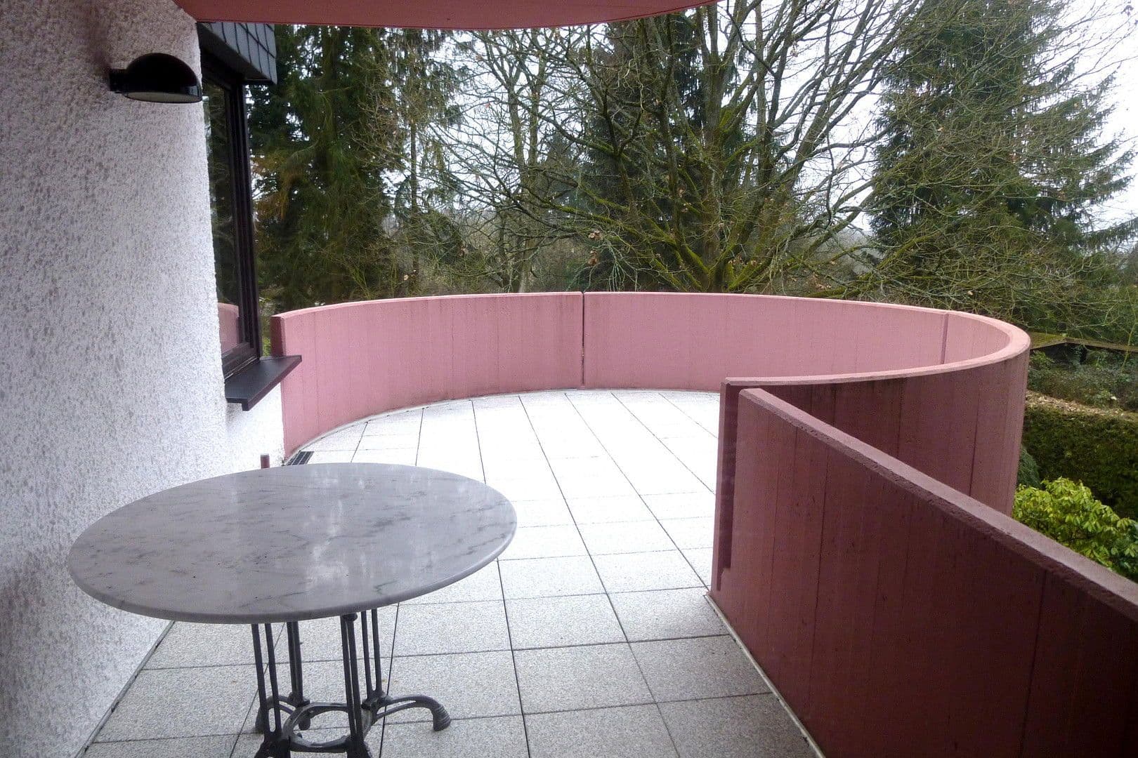 Prodej domu 190 m², pozemek 1.179 m², Niedernhausen, Hessen Prodej domu 190 m², pozemek 1.179 m², Niedernhausen, Hessen