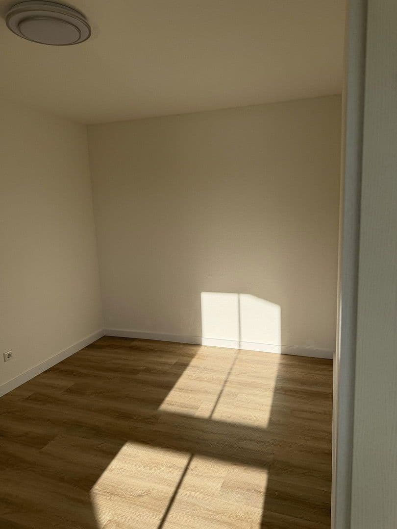 Pronájem bytu 2+1 52 m², Am Bach 15, Eisenach, Durynsko Pronájem bytu 2+1 52 m², Am Bach 15, Eisenach, Durynsko