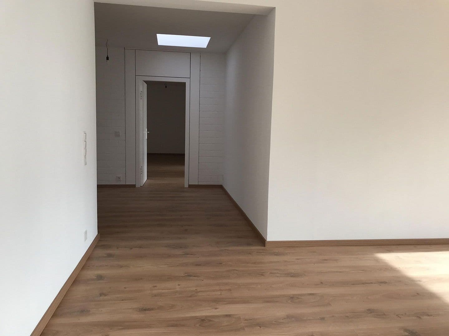 Pronájem bytu 4+1 173 m², Sindelfingen, Bádensko-Württembersko Pronájem bytu 4+1 173 m², Sindelfingen, Bádensko-Württembersko