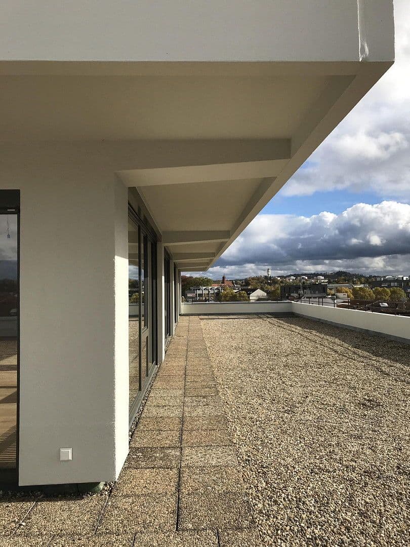 Pronájem bytu 4+1 173 m², Sindelfingen, Bádensko-Württembersko Pronájem bytu 4+1 173 m², Sindelfingen, Bádensko-Württembersko