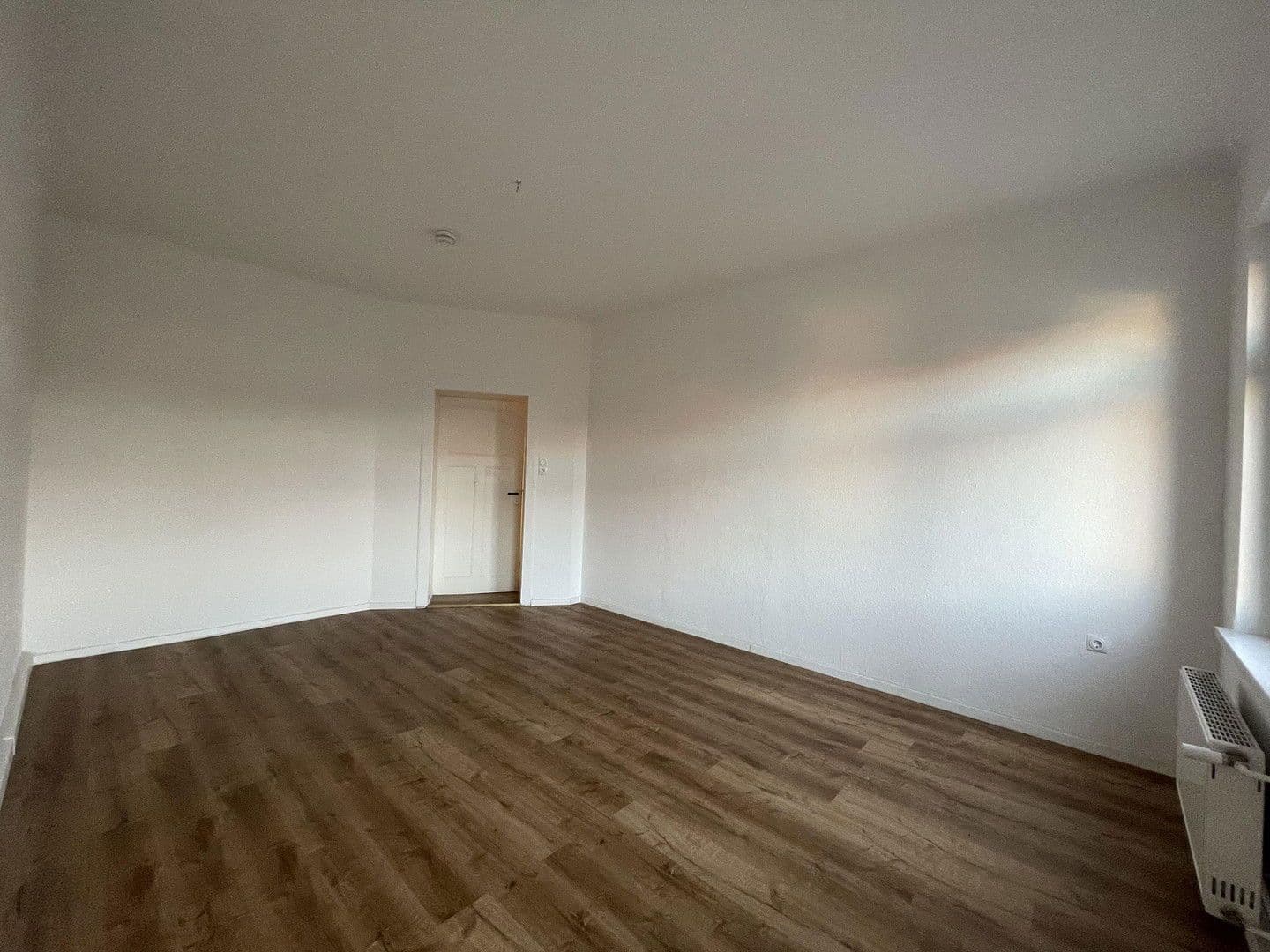 Pronájem bytu 3+1 84 m², Pestalozzistraße 5, Schkeuditz, Sasko Pronájem bytu 3+1 84 m², Pestalozzistraße 5, Schkeuditz, Sasko