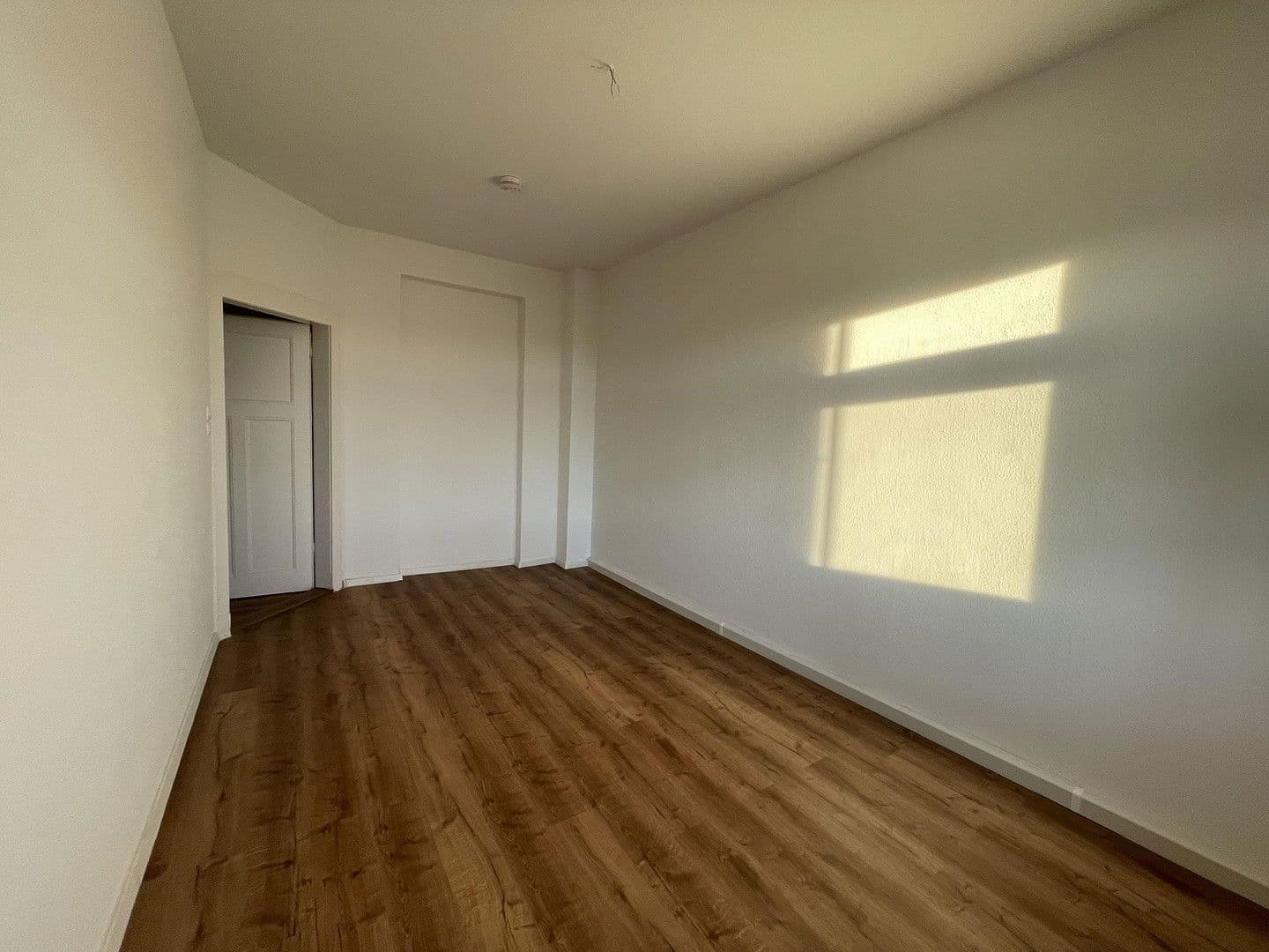 Pronájem bytu 3+1 84 m², Pestalozzistraße 5, Schkeuditz, Sasko Pronájem bytu 3+1 84 m², Pestalozzistraße 5, Schkeuditz, Sasko