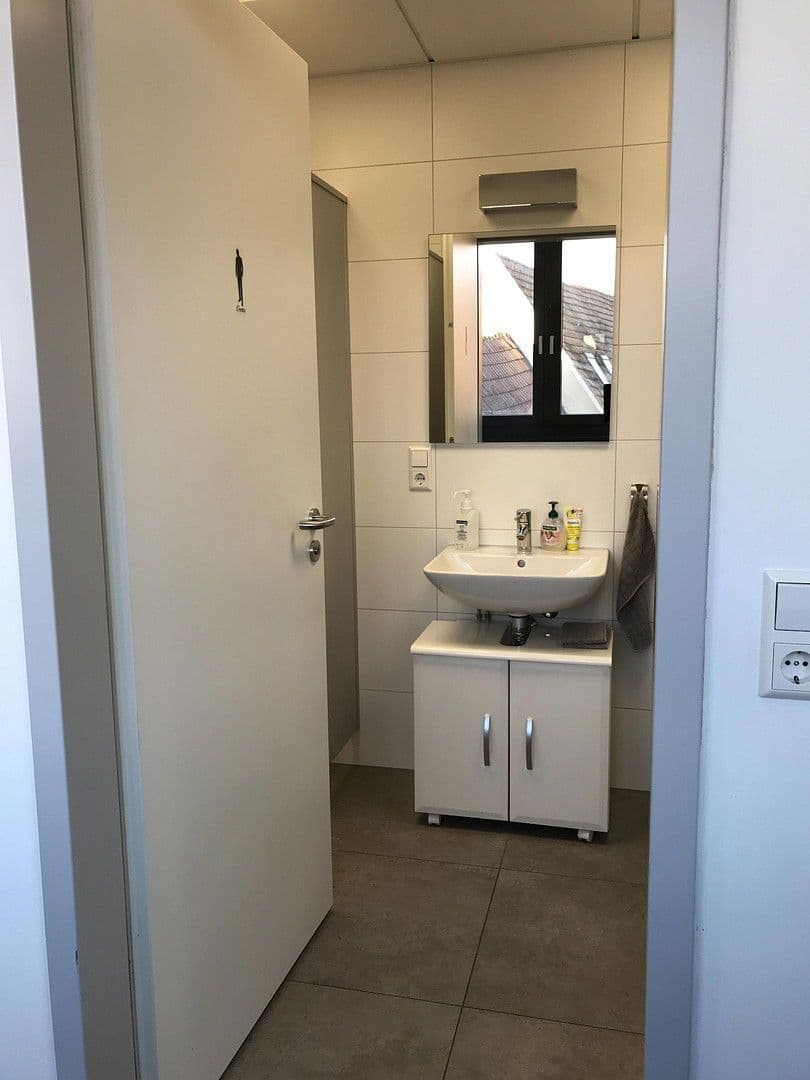 Pronájem kanceláře 472 m², Sindelfingen, Bádensko-Württembersko Pronájem kanceláře 472 m², Sindelfingen, Bádensko-Württembersko