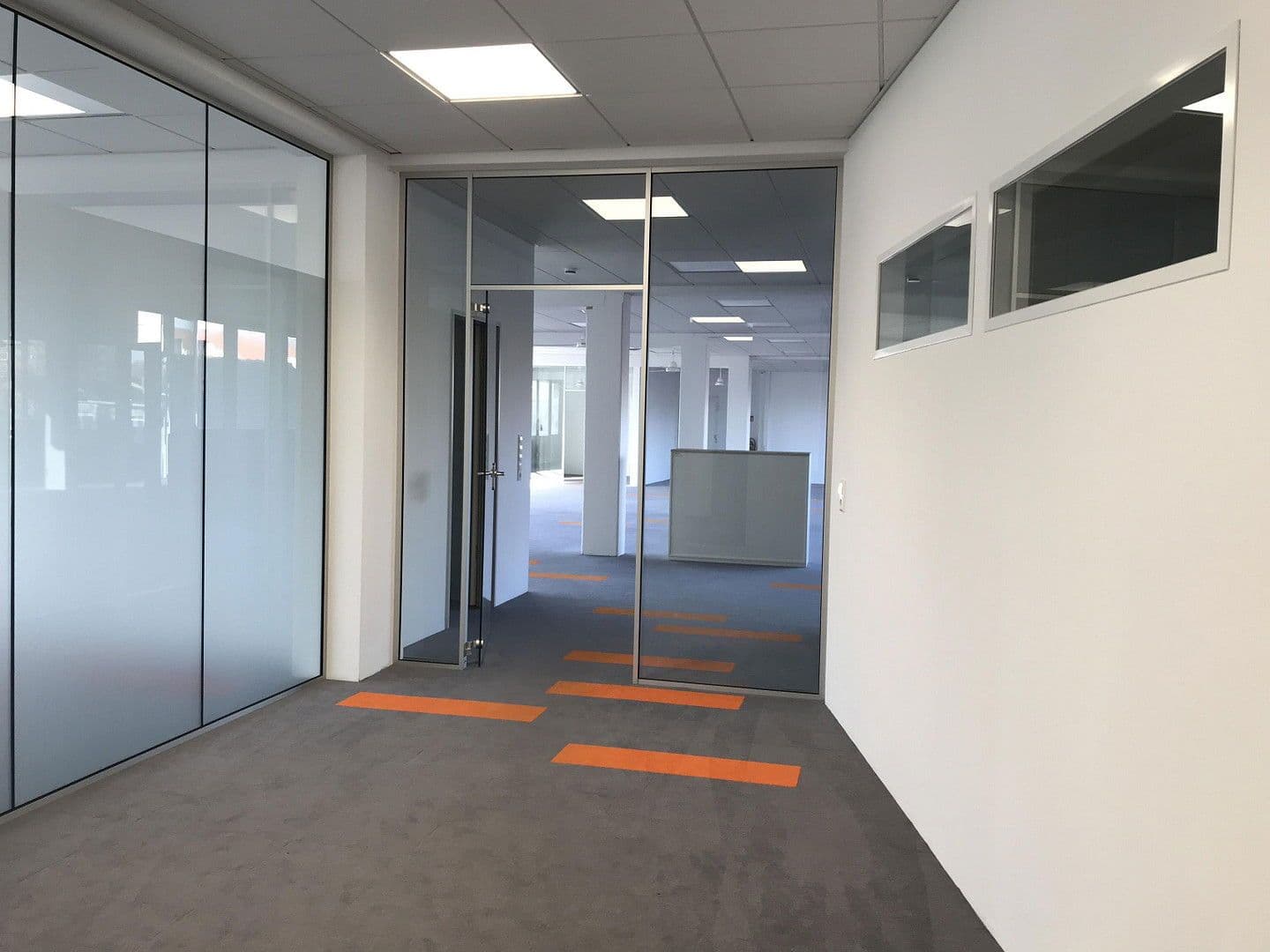 Pronájem kanceláře 472 m², Sindelfingen, Bádensko-Württembersko Pronájem kanceláře 472 m², Sindelfingen, Bádensko-Württembersko