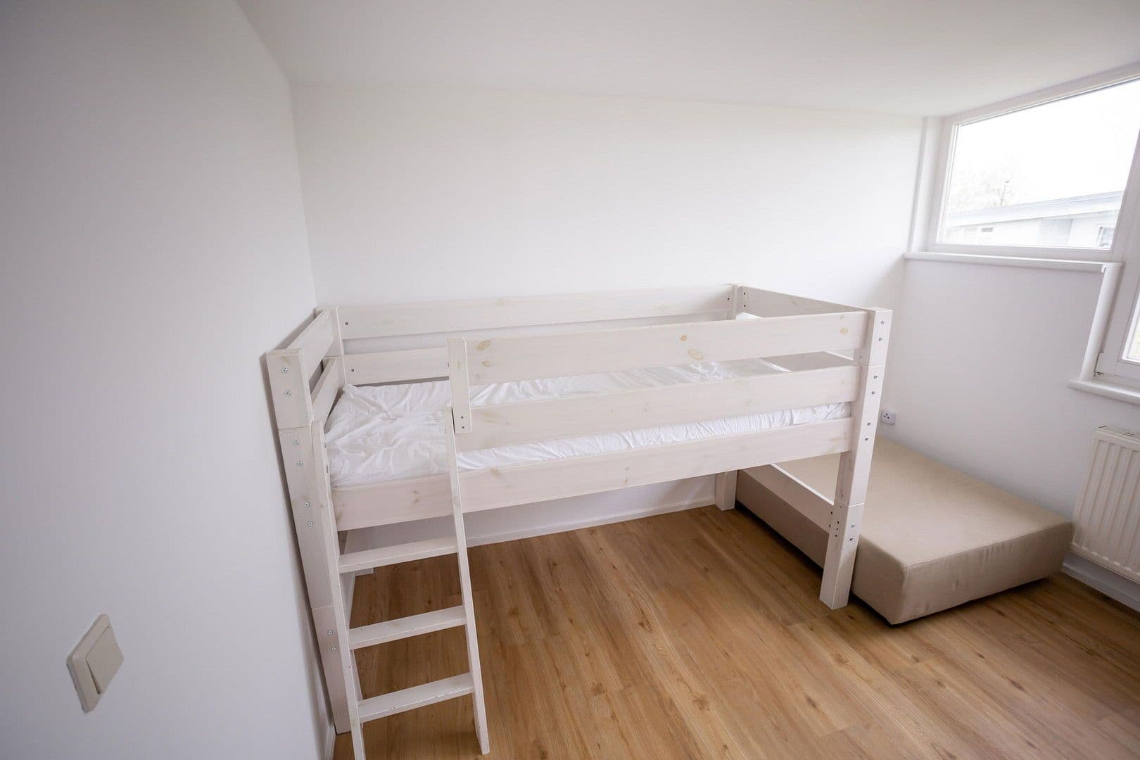 Pronájem bytu 5+1 98 m², Neudrossenfeld, Bavorsko Pronájem bytu 5+1 98 m², Neudrossenfeld, Bavorsko