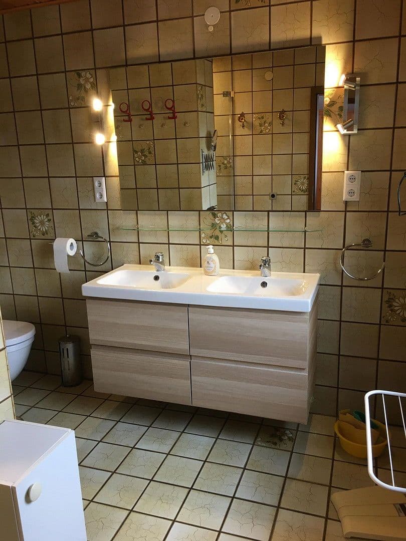 Pronájem domu 193 m², pozemek 580 m², Haschbach am Remigiusberg, Porýní-Falc Pronájem domu 193 m², pozemek 580 m², Haschbach am Remigiusberg, Porýní-Falc