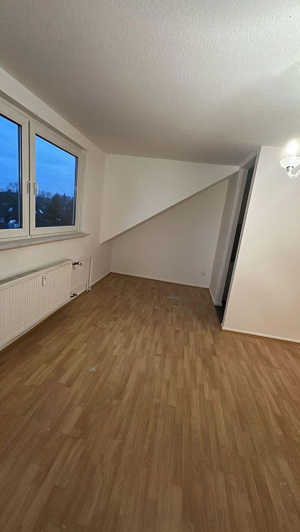 Pronájem bytu 2+1 36 m², Philippsring 19, Wiesbaden, Hessen Pronájem bytu 2+1 36 m², Philippsring 19, Wiesbaden, Hessen