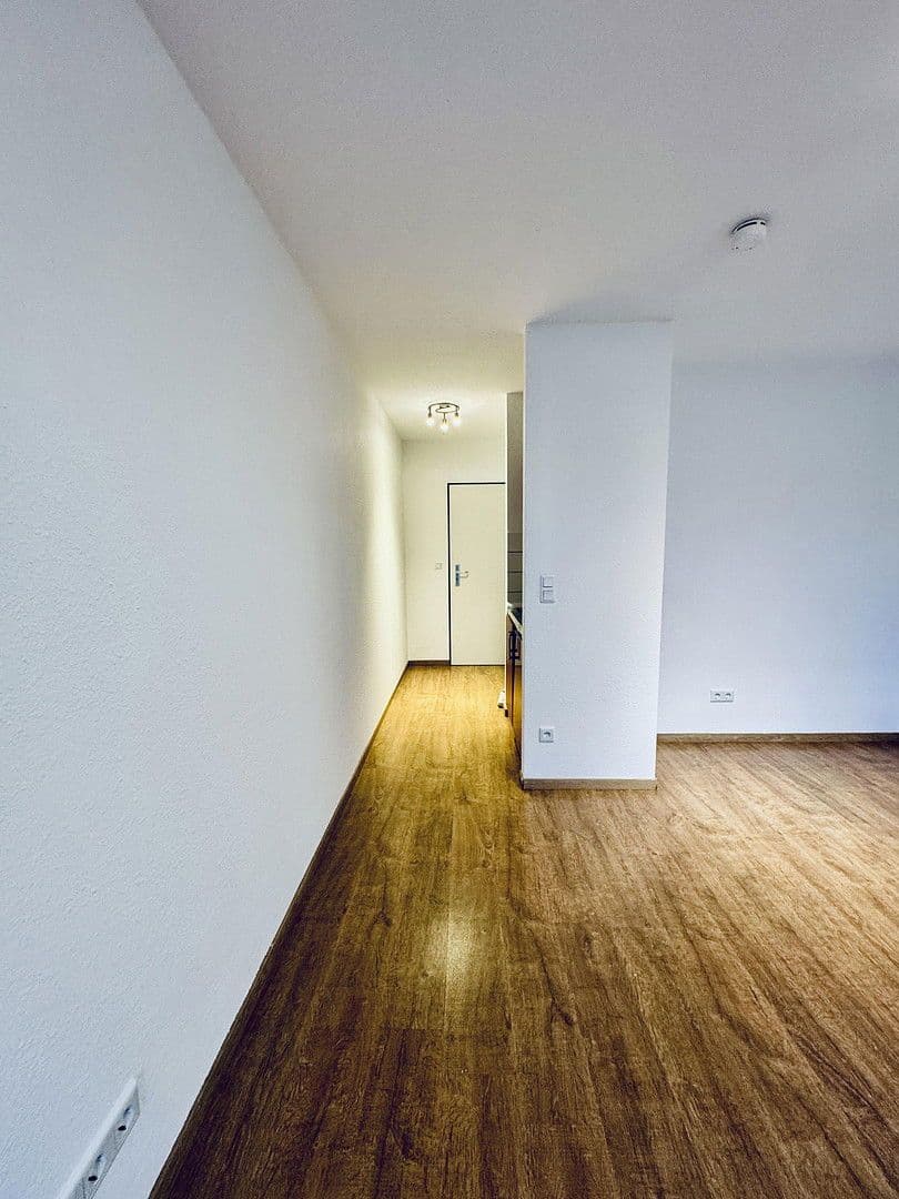 Pronájem bytu 1+1 25 m², Herrnstr. 91, Fürth, Bavorsko Pronájem bytu 1+1 25 m², Herrnstr. 91, Fürth, Bavorsko