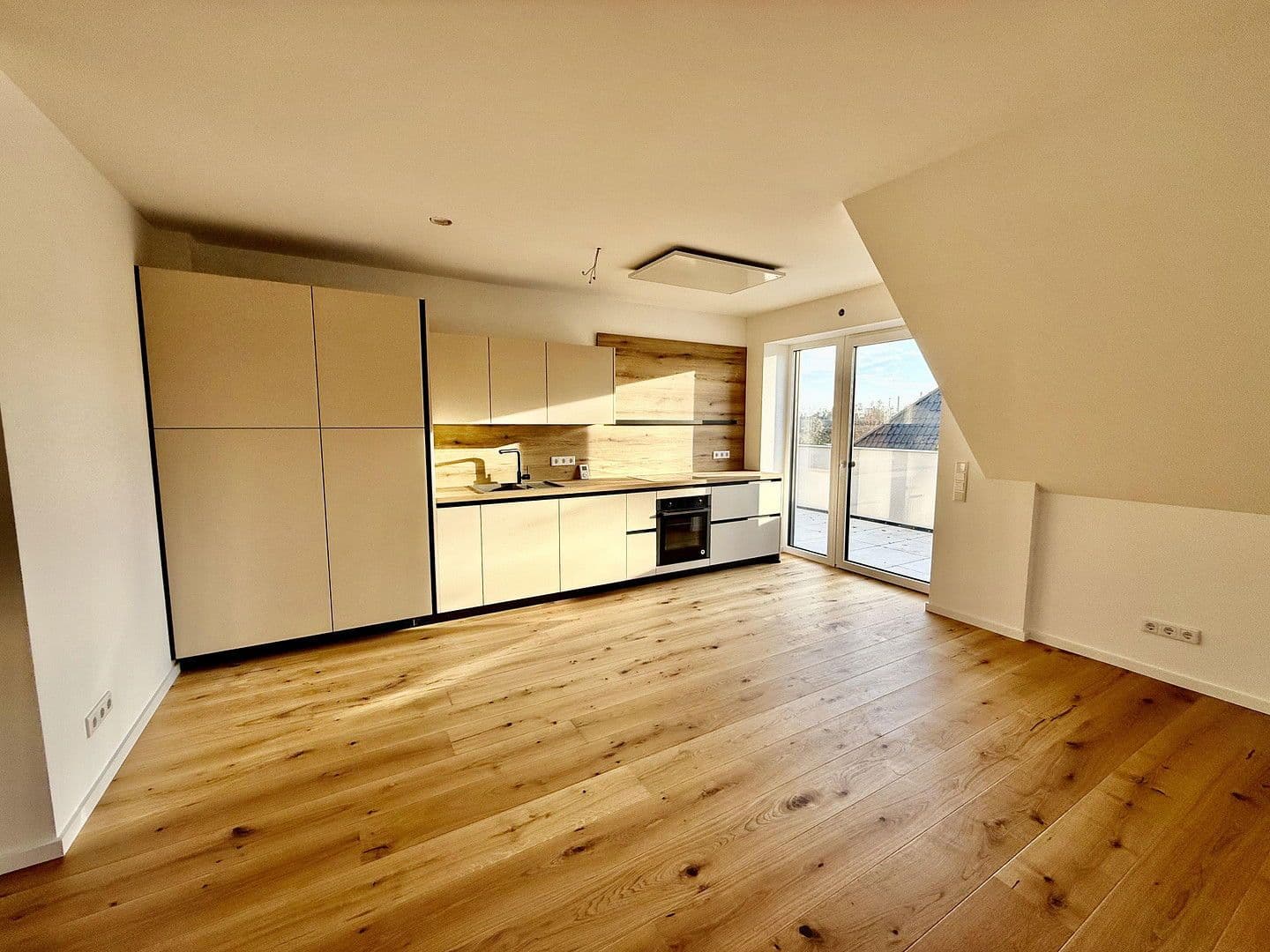 Pronájem bytu 2+1 65 m², Stedefreunder Str. 25, Bielefeld, Severní Porýní-Vestfálsko Pronájem bytu 2+1 65 m², Stedefreunder Str. 25, Bielefeld, Severní Porýní-Vestfálsko