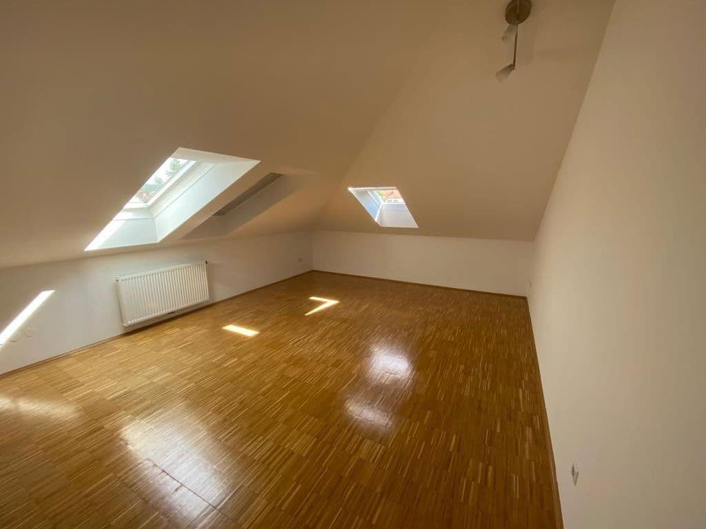 Pronájem bytu 3+1 138 m², Beethovenstraße 24/8, Graz, Štýrsko Pronájem bytu 3+1 138 m², Beethovenstraße 24/8, Graz, Štýrsko