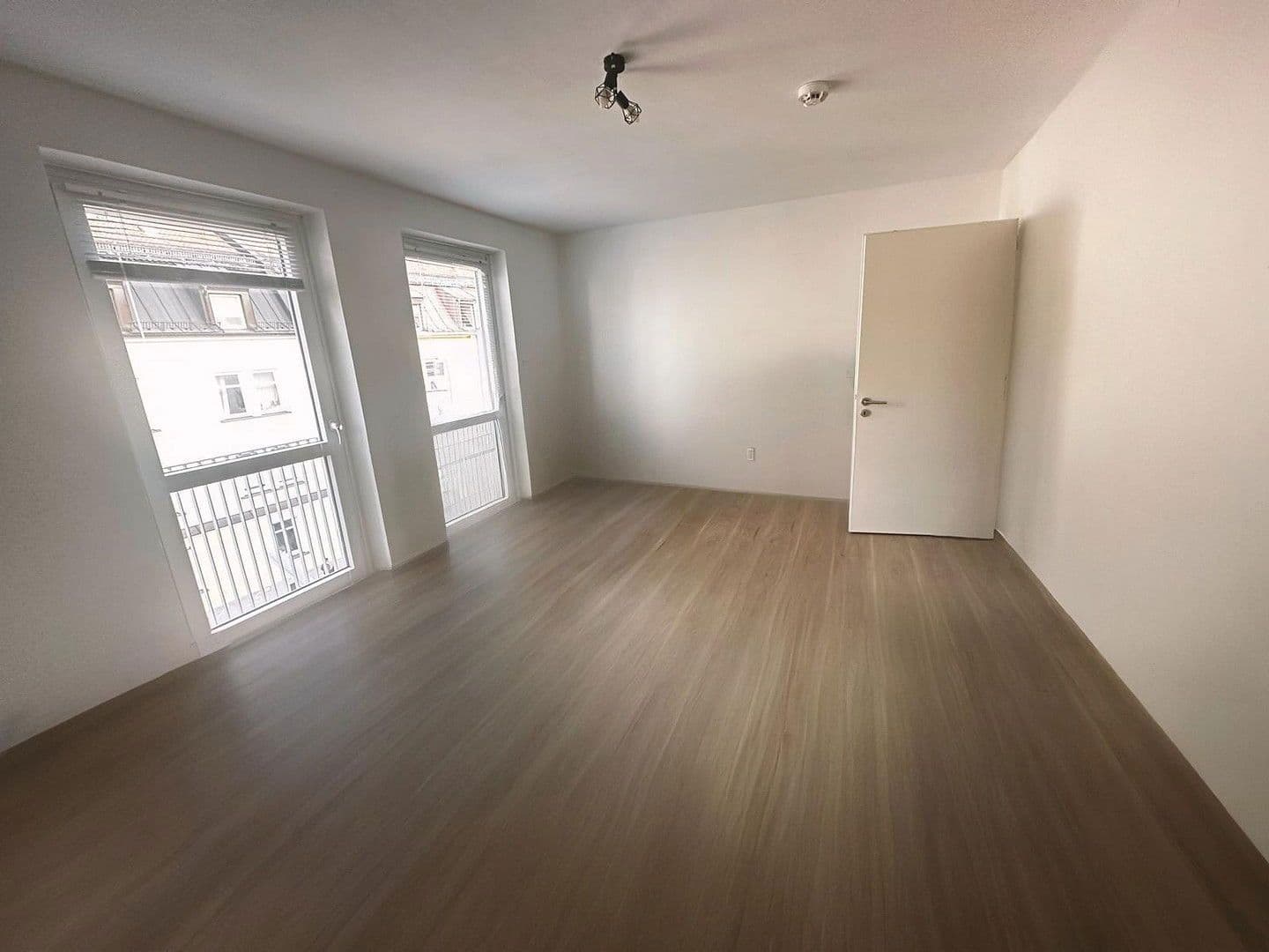 Prodej bytu 3+1 78 m², Wirtstraße 32, München, Bavorsko Prodej bytu 3+1 78 m², Wirtstraße 32, München, Bavorsko