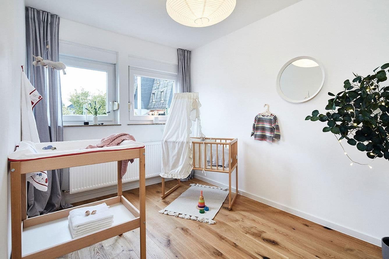 Prodej domu 130 m², pozemek 208 m², Erlangen, Bavorsko Prodej domu 130 m², pozemek 208 m², Erlangen, Bavorsko