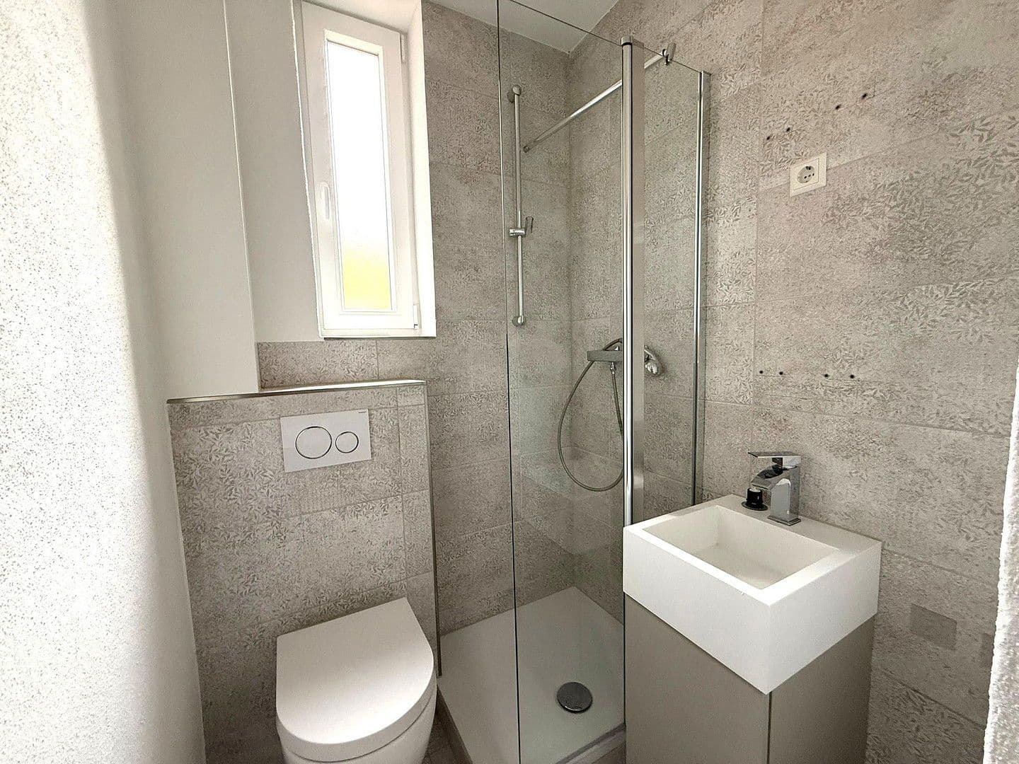 Pronájem bytu 3+1 88 m², Heilbronn, Bádensko-Württembersko Pronájem bytu 3+1 88 m², Heilbronn, Bádensko-Württembersko