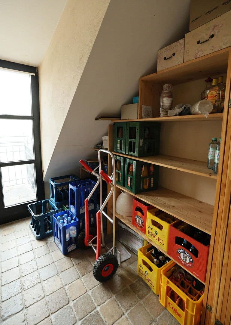 Pronájem bytu 4+1 256 m², Berlin, Berlín Pronájem bytu 4+1 256 m², Berlin, Berlín