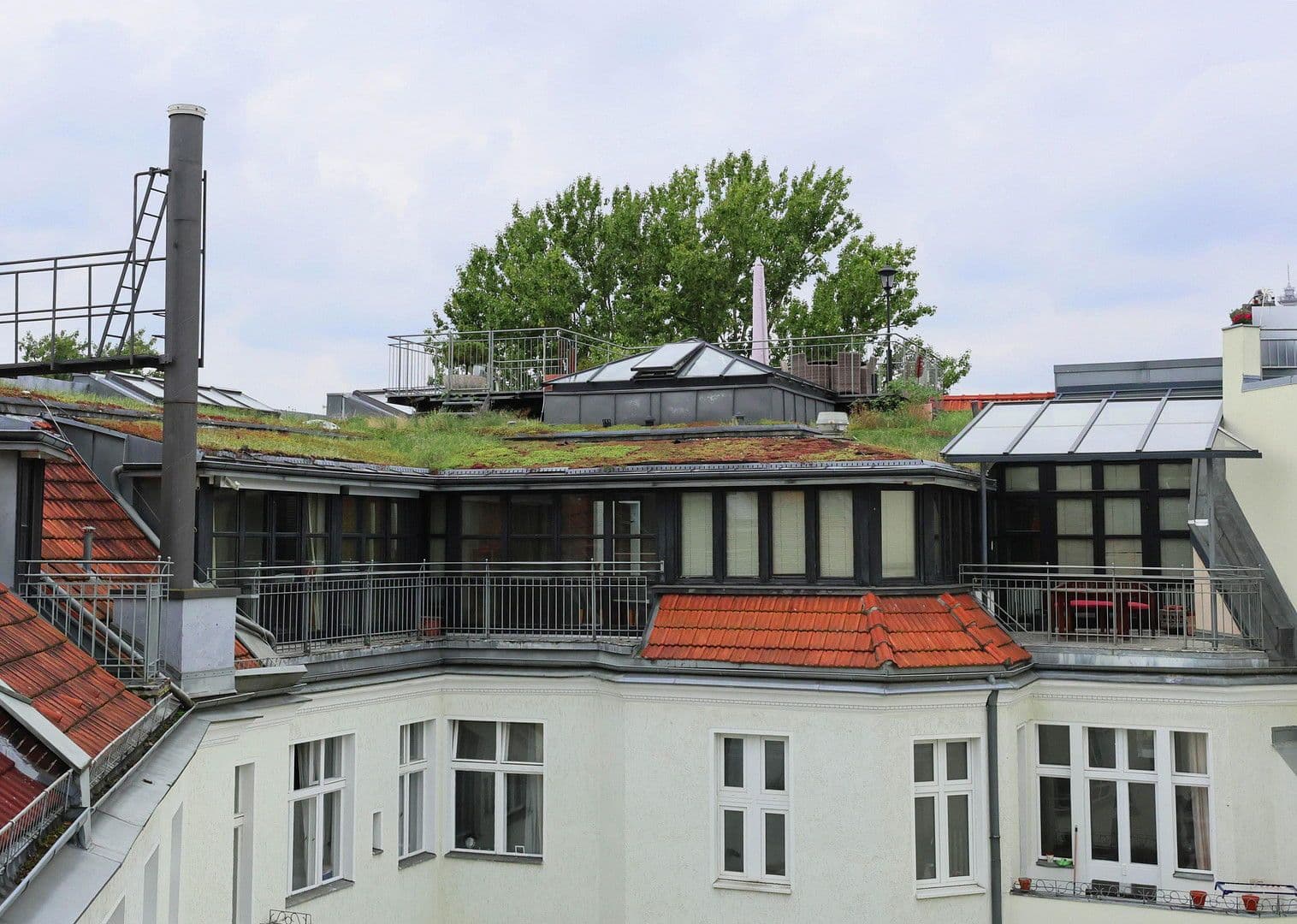 Pronájem bytu 4+1 256 m², Berlin, Berlín Pronájem bytu 4+1 256 m², Berlin, Berlín