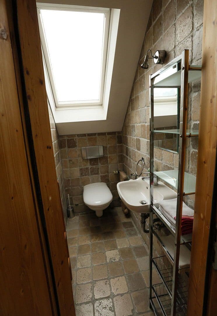 Pronájem bytu 4+1 256 m², Berlin, Berlín Pronájem bytu 4+1 256 m², Berlin, Berlín