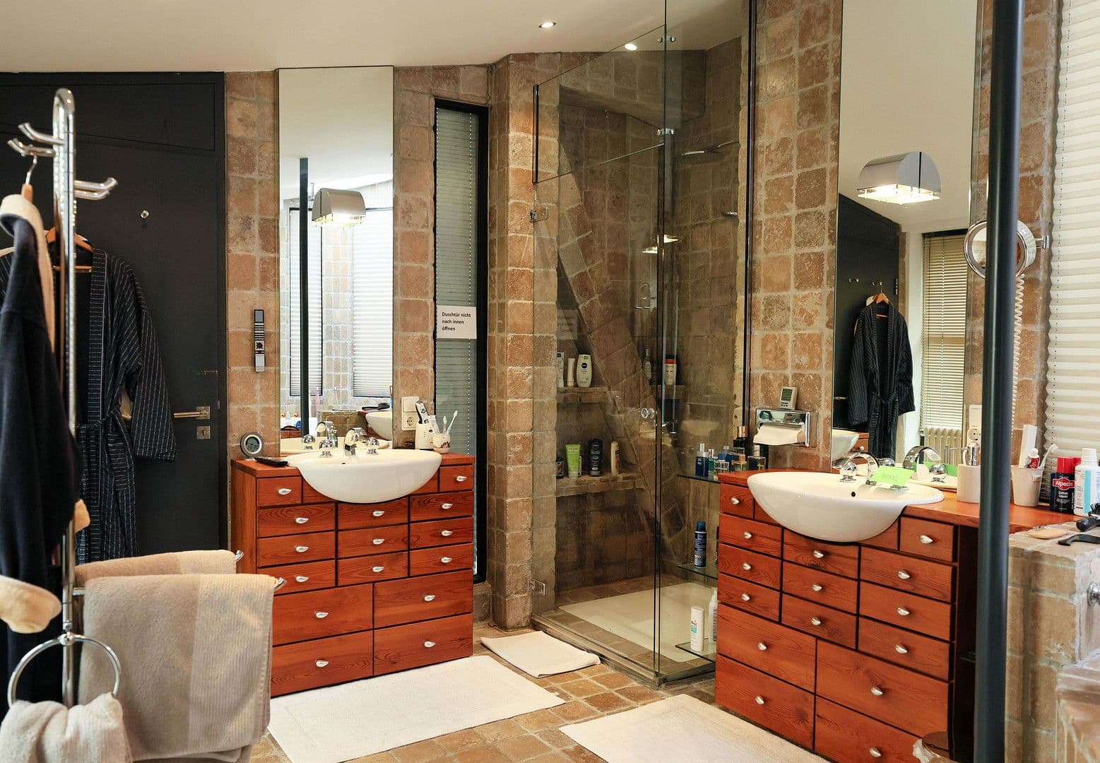 Pronájem bytu 4+1 256 m², Berlin, Berlín Pronájem bytu 4+1 256 m², Berlin, Berlín