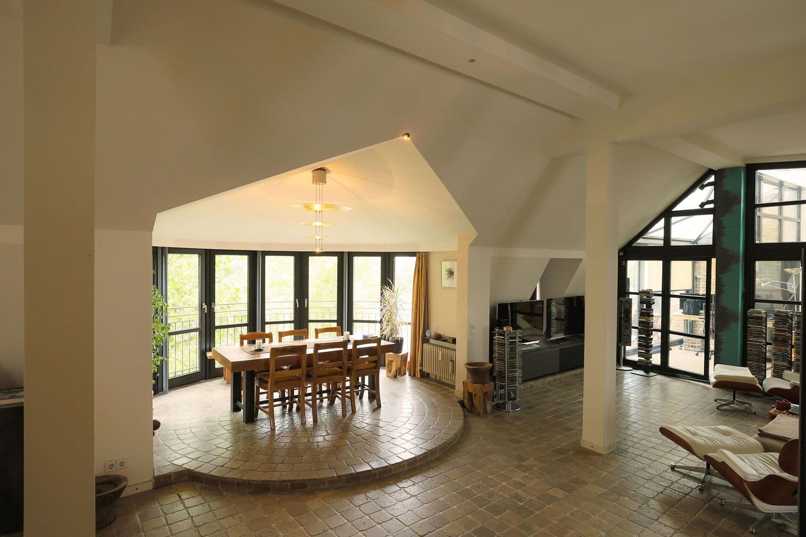 Pronájem bytu 4+1 256 m², Berlin, Berlín Pronájem bytu 4+1 256 m², Berlin, Berlín