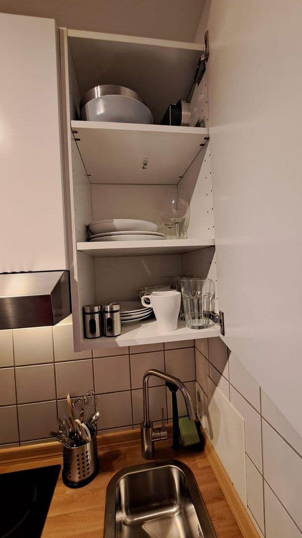 Pronájem bytu 1+kk 32 m², Revalerstr. 0, München, Bavorsko Pronájem bytu 1+kk 32 m², Revalerstr. 0, München, Bavorsko