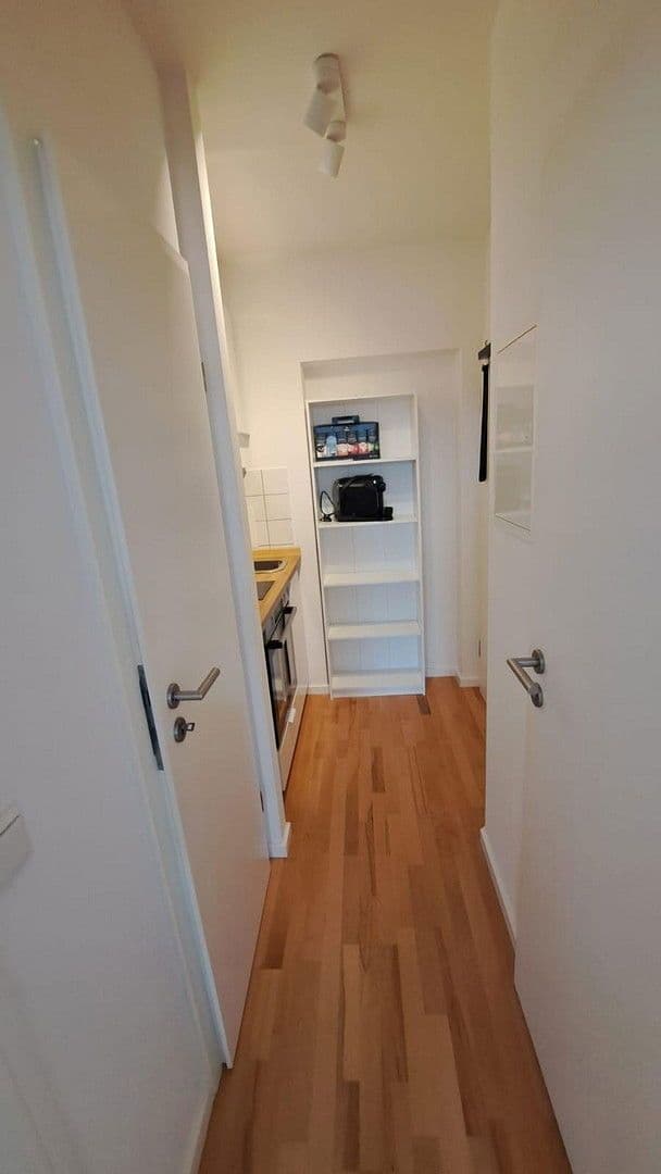 Pronájem bytu 1+kk 32 m², Revalerstr. 0, München, Bavorsko Pronájem bytu 1+kk 32 m², Revalerstr. 0, München, Bavorsko