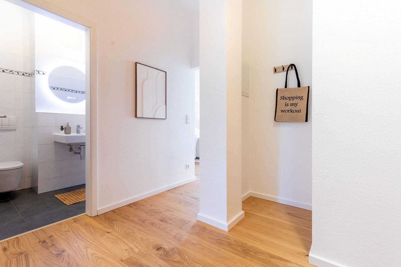 Prodej bytu 2+1 59 m², Erfurt, Durynsko Prodej bytu 2+1 59 m², Erfurt, Durynsko