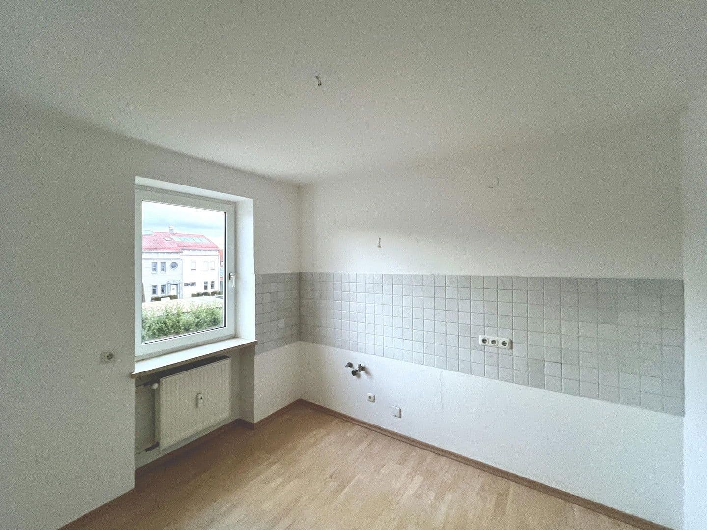 Pronájem bytu 3+1 82 m², Marktlerstrasse 60, Burghausen, Bavorsko Pronájem bytu 3+1 82 m², Marktlerstrasse 60, Burghausen, Bavorsko