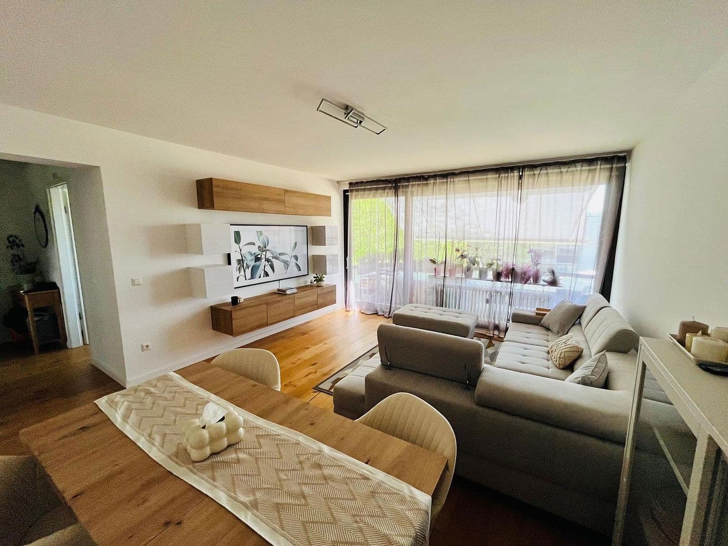 Pronájem bytu 4+1 106 m², Mondstr. 8, Aschheim, Bavorsko Pronájem bytu 4+1 106 m², Mondstr. 8, Aschheim, Bavorsko