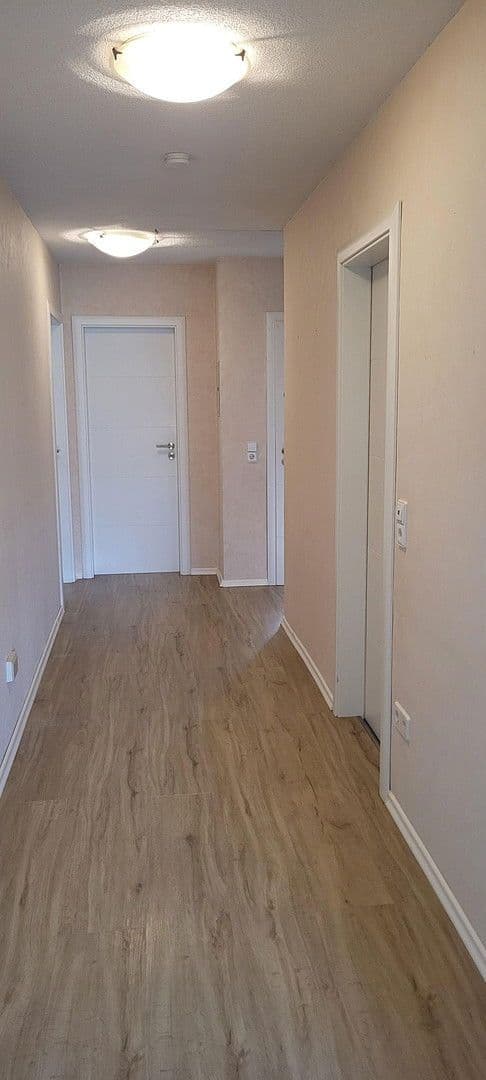 Pronájem bytu 3+1 102 m², Bretten, Bádensko-Württembersko Pronájem bytu 3+1 102 m², Bretten, Bádensko-Württembersko