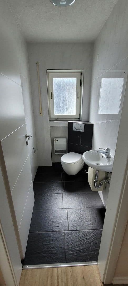 Pronájem bytu 3+1 102 m², Bretten, Bádensko-Württembersko Pronájem bytu 3+1 102 m², Bretten, Bádensko-Württembersko