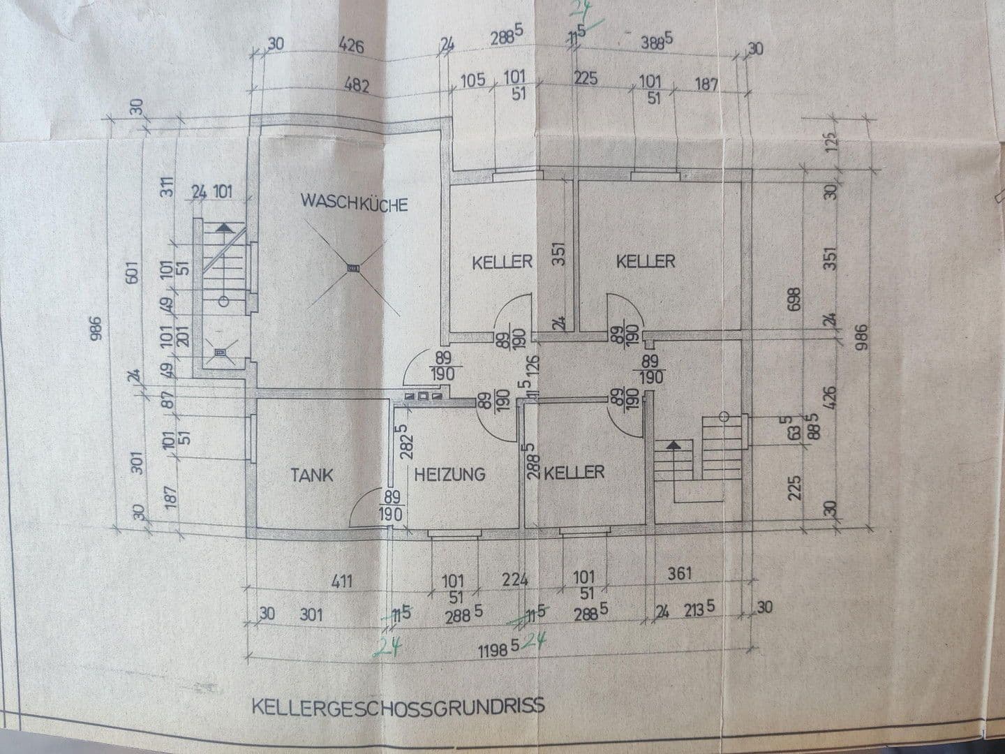 Prodej domu 360 m², pozemek 900 m², Extertal, Severní Porýní-Vestfálsko Prodej domu 360 m², pozemek 900 m², Extertal, Severní Porýní-Vestfálsko