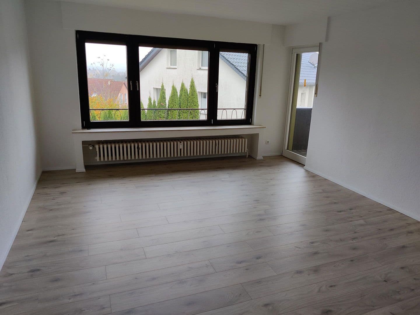 Prodej domu 360 m², pozemek 900 m², Extertal, Severní Porýní-Vestfálsko Prodej domu 360 m², pozemek 900 m², Extertal, Severní Porýní-Vestfálsko