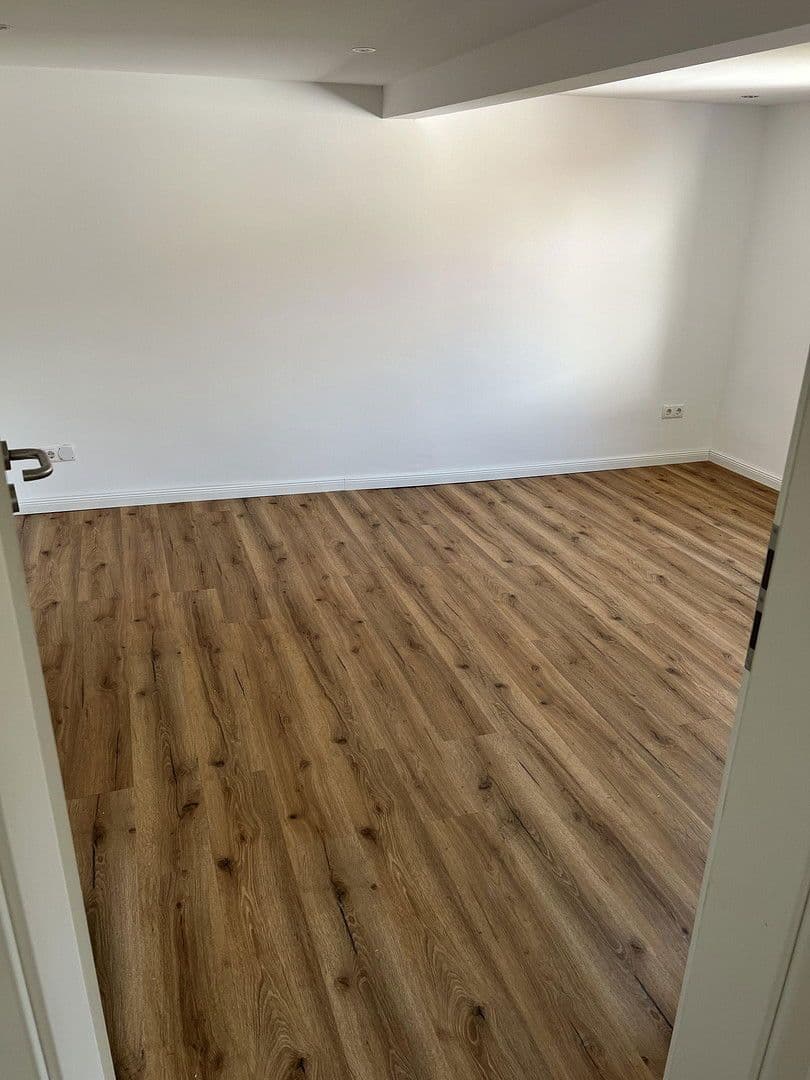 Prodej domu 132 m², pozemek 470 m², Rodenbach, Porýní-Falc Prodej domu 132 m², pozemek 470 m², Rodenbach, Porýní-Falc