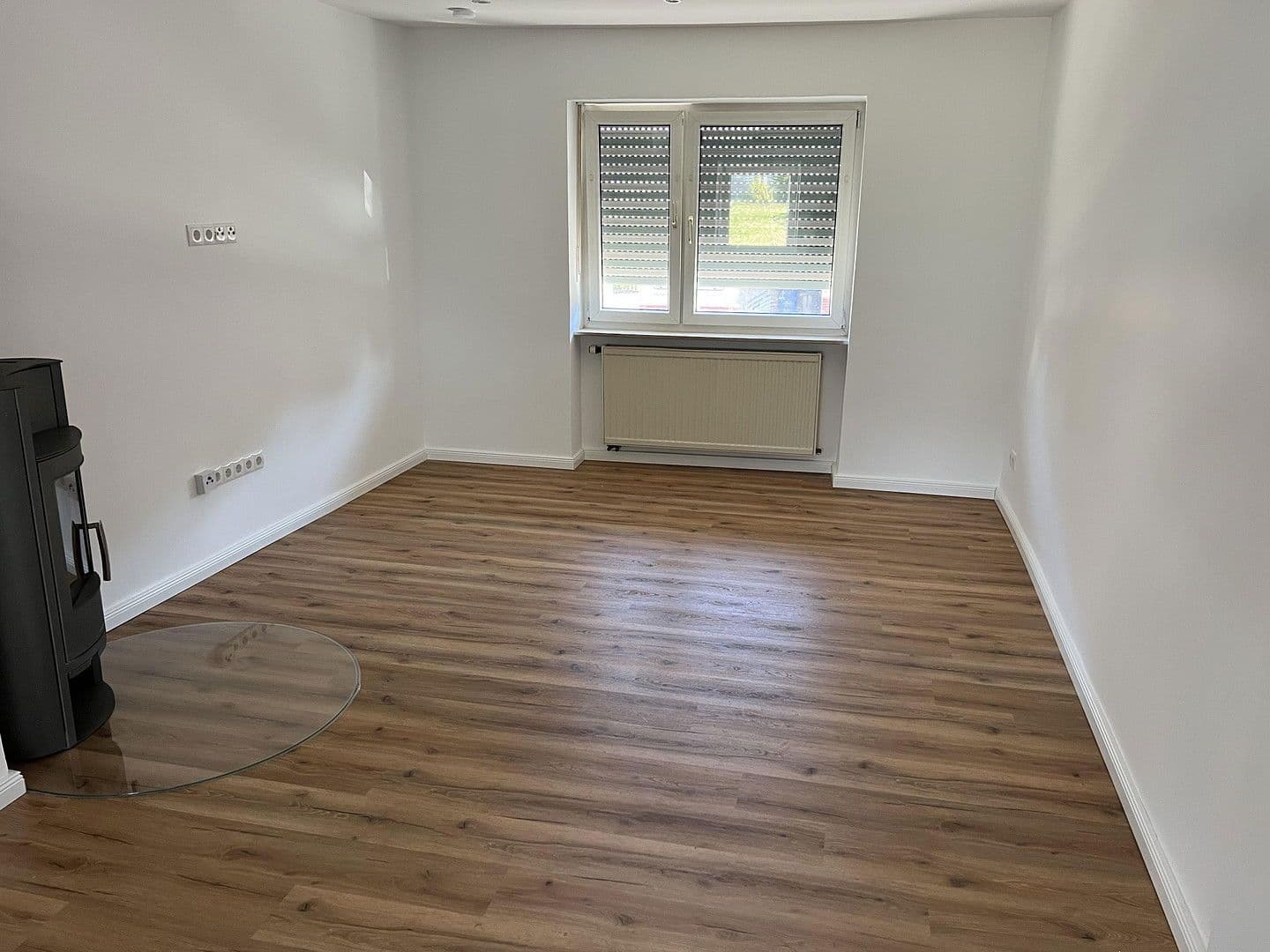 Prodej domu 132 m², pozemek 470 m², Rodenbach, Porýní-Falc Prodej domu 132 m², pozemek 470 m², Rodenbach, Porýní-Falc