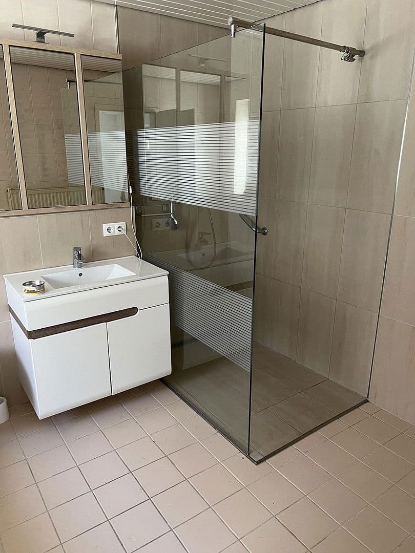 Prodej domu 132 m², pozemek 470 m², Rodenbach, Porýní-Falc Prodej domu 132 m², pozemek 470 m², Rodenbach, Porýní-Falc