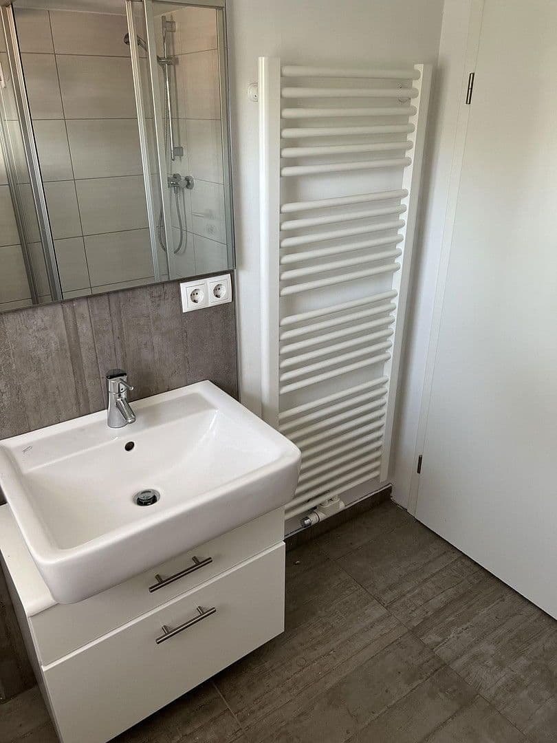 Prodej domu 132 m², pozemek 470 m², Rodenbach, Porýní-Falc Prodej domu 132 m², pozemek 470 m², Rodenbach, Porýní-Falc