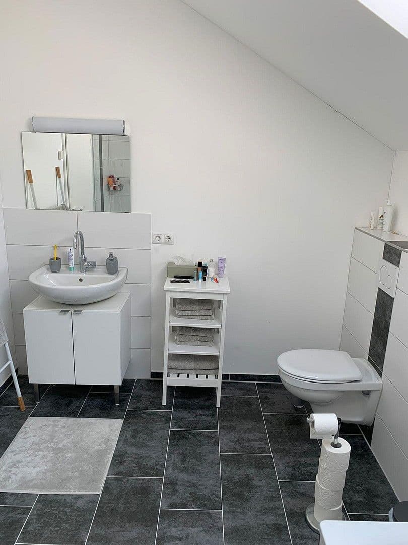 Pronájem bytu 4+1 125 m², Zur Alten Fähre 15, Šlesvik, Šlesvicko-Holštýnsko Pronájem bytu 4+1 125 m², Zur Alten Fähre 15, Šlesvik, Šlesvicko-Holštýnsko