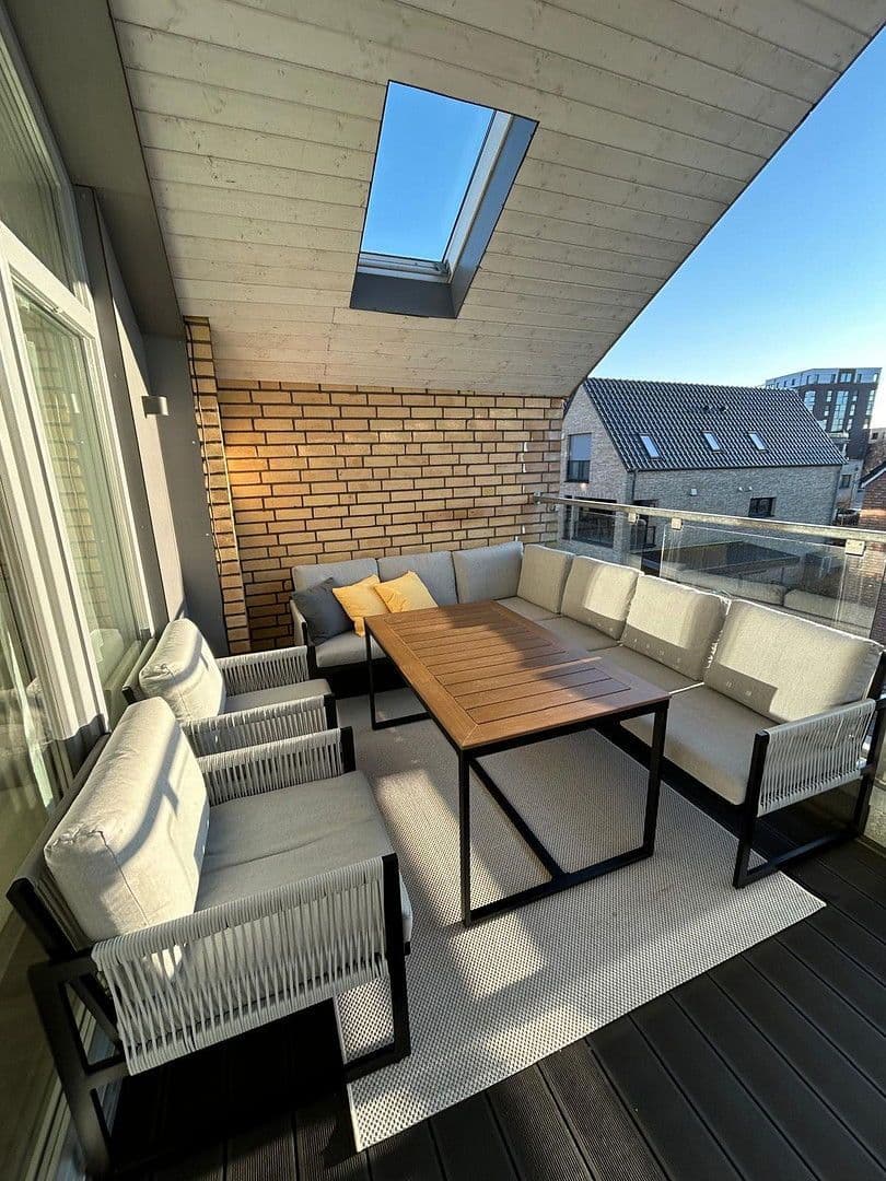 Pronájem bytu 4+1 125 m², Zur Alten Fähre 15, Šlesvik, Šlesvicko-Holštýnsko Pronájem bytu 4+1 125 m², Zur Alten Fähre 15, Šlesvik, Šlesvicko-Holštýnsko