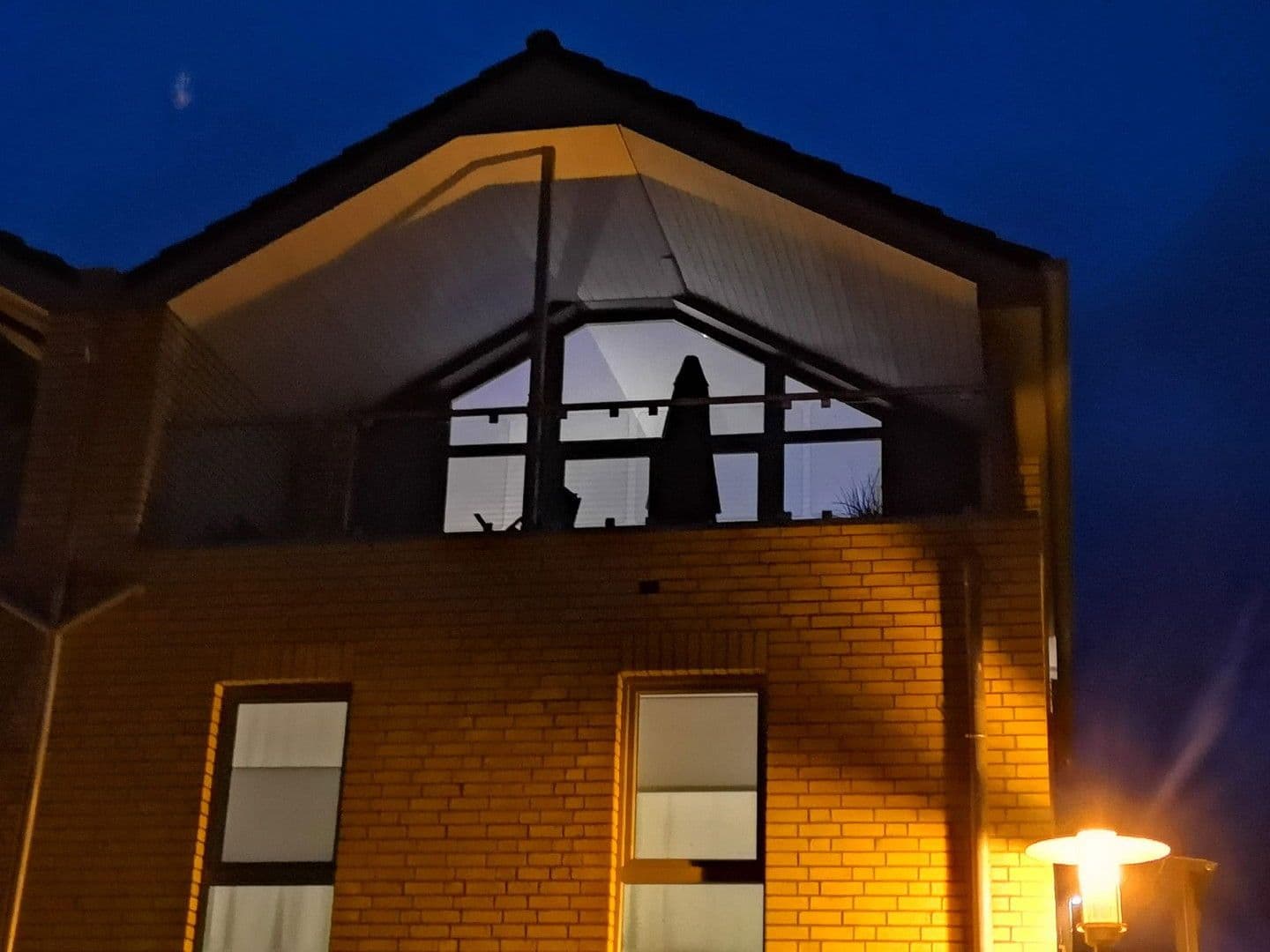 Pronájem bytu 4+1 125 m², Zur Alten Fähre 15, Šlesvik, Šlesvicko-Holštýnsko Pronájem bytu 4+1 125 m², Zur Alten Fähre 15, Šlesvik, Šlesvicko-Holštýnsko