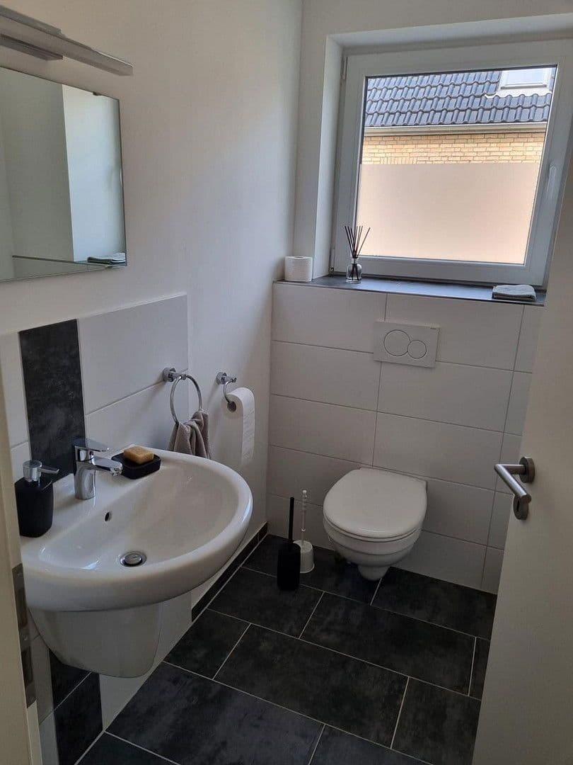 Pronájem bytu 4+1 125 m², Zur Alten Fähre 15, Šlesvik, Šlesvicko-Holštýnsko Pronájem bytu 4+1 125 m², Zur Alten Fähre 15, Šlesvik, Šlesvicko-Holštýnsko