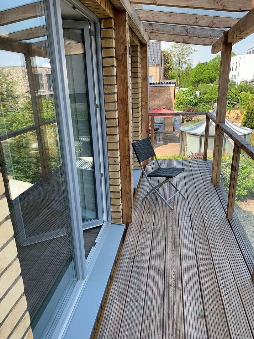 Pronájem bytu 4+1 125 m², Zur Alten Fähre 15, Šlesvik, Šlesvicko-Holštýnsko Pronájem bytu 4+1 125 m², Zur Alten Fähre 15, Šlesvik, Šlesvicko-Holštýnsko