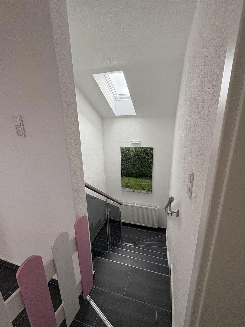 Prodej domu 191 m², pozemek 292 m², Mühltal, Hessen Prodej domu 191 m², pozemek 292 m², Mühltal, Hessen