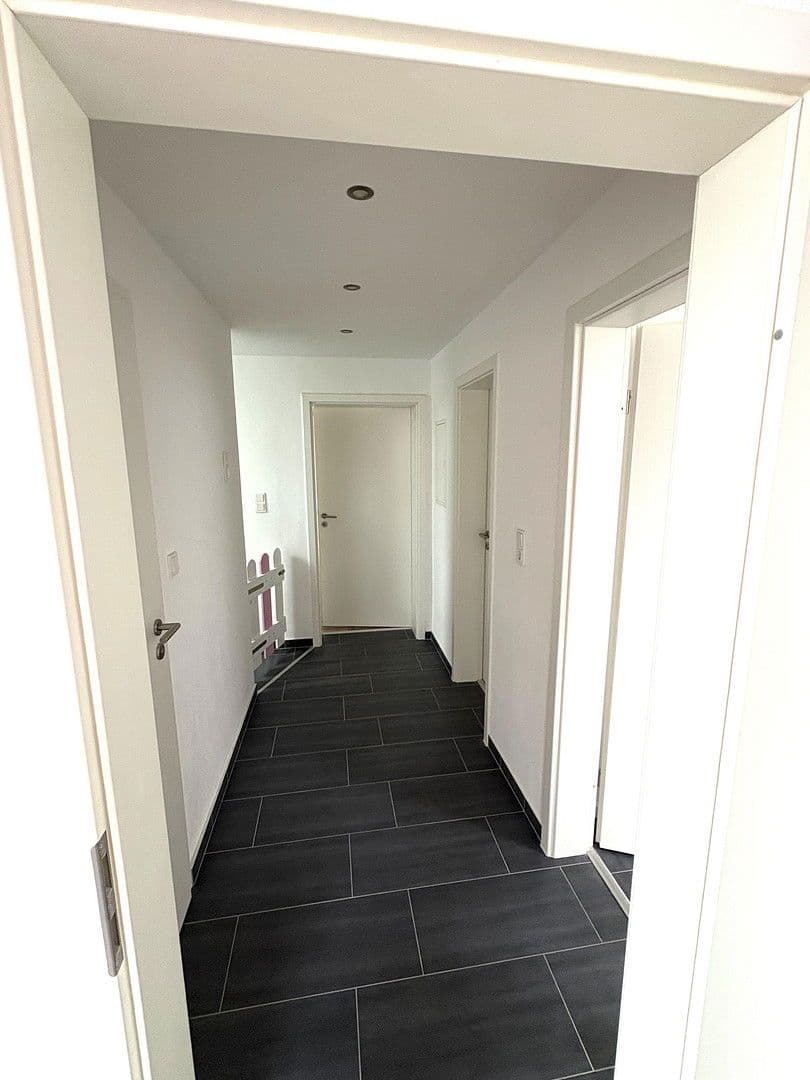 Prodej domu 191 m², pozemek 292 m², Mühltal, Hessen Prodej domu 191 m², pozemek 292 m², Mühltal, Hessen