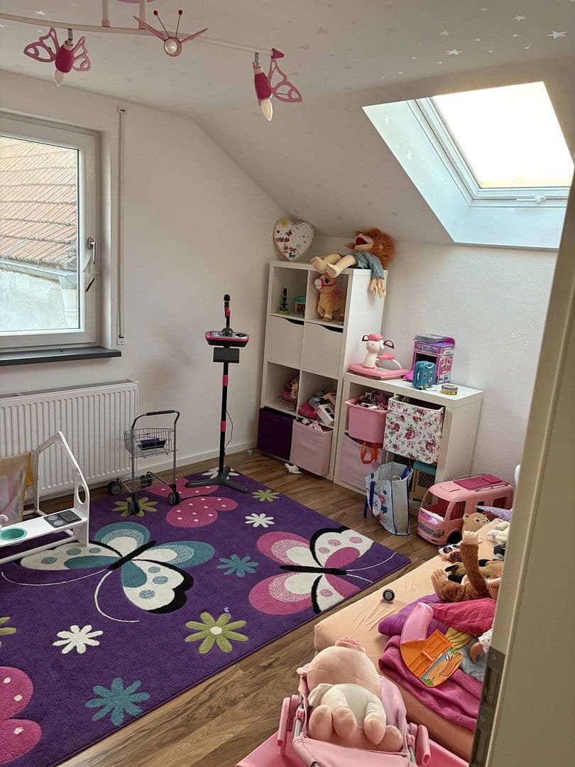 Prodej domu 191 m², pozemek 292 m², Mühltal, Hessen Prodej domu 191 m², pozemek 292 m², Mühltal, Hessen