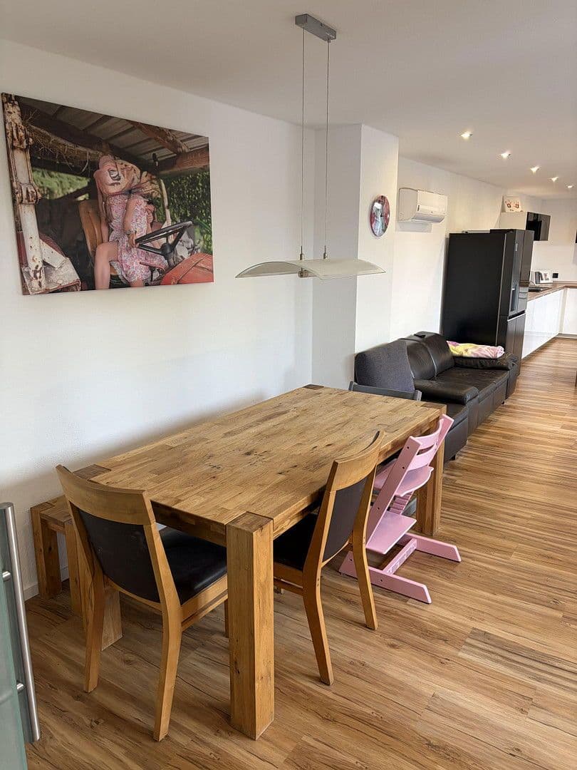 Prodej domu 191 m², pozemek 292 m², Mühltal, Hessen Prodej domu 191 m², pozemek 292 m², Mühltal, Hessen