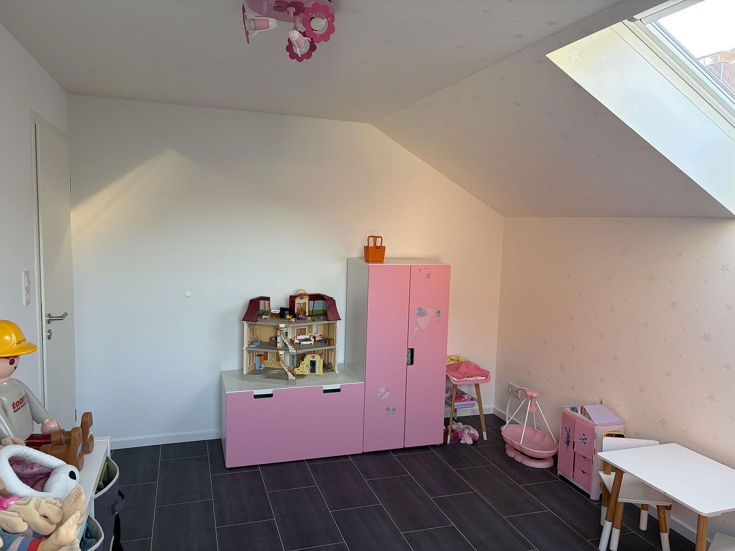 Prodej domu 191 m², pozemek 292 m², Mühltal, Hessen Prodej domu 191 m², pozemek 292 m², Mühltal, Hessen