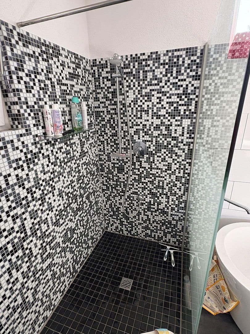 Prodej domu 191 m², pozemek 292 m², Mühltal, Hessen Prodej domu 191 m², pozemek 292 m², Mühltal, Hessen