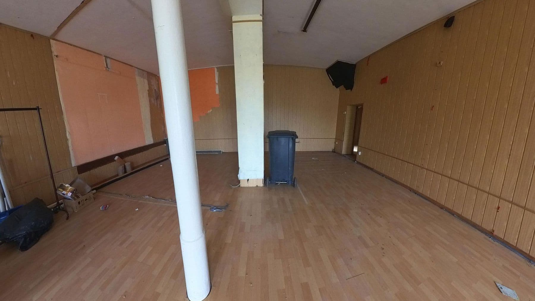 Prodej domu 240 m², pozemek 1.218 m², Poststr.10, Siedenbollentin, Mecklenburg-Vorpommern Prodej domu 240 m², pozemek 1.218 m², Poststr.10, Siedenbollentin, Mecklenburg-Vorpommern