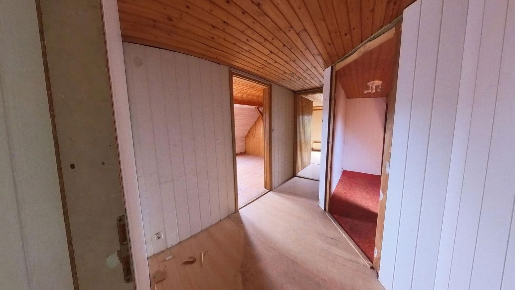 Prodej domu 240 m², pozemek 1.218 m², Poststr.10, Siedenbollentin, Mecklenburg-Vorpommern Prodej domu 240 m², pozemek 1.218 m², Poststr.10, Siedenbollentin, Mecklenburg-Vorpommern